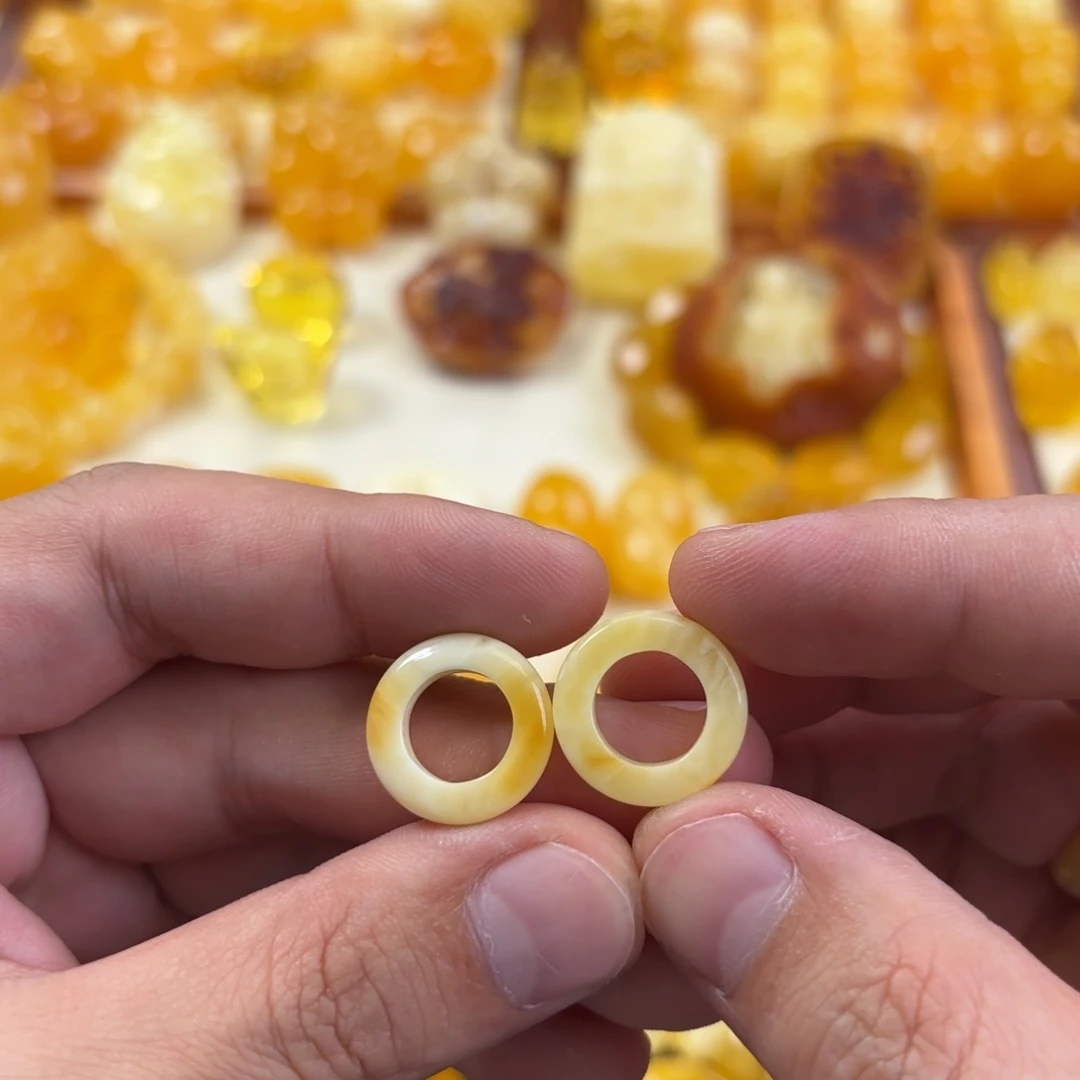 蜜蜡未镶嵌裸石跑环10内径