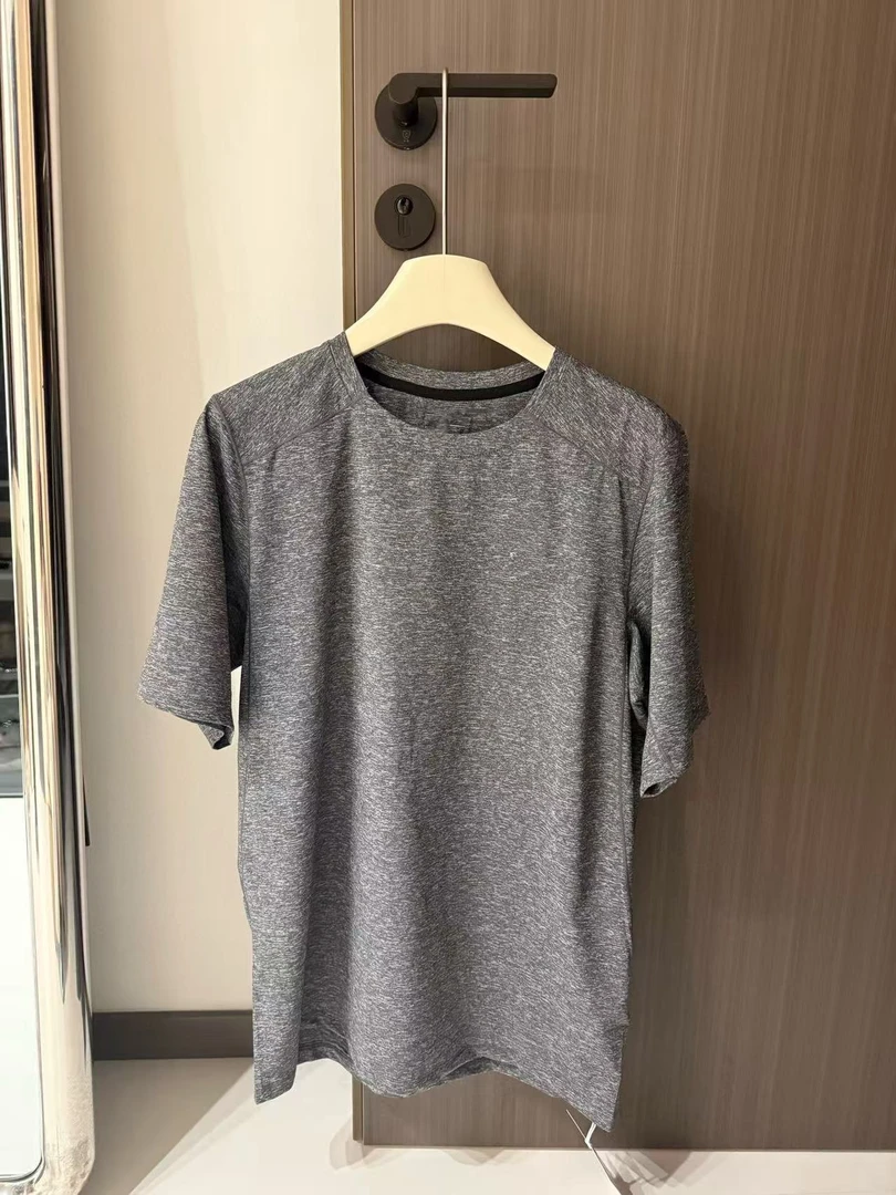 男士休闲速干短袖