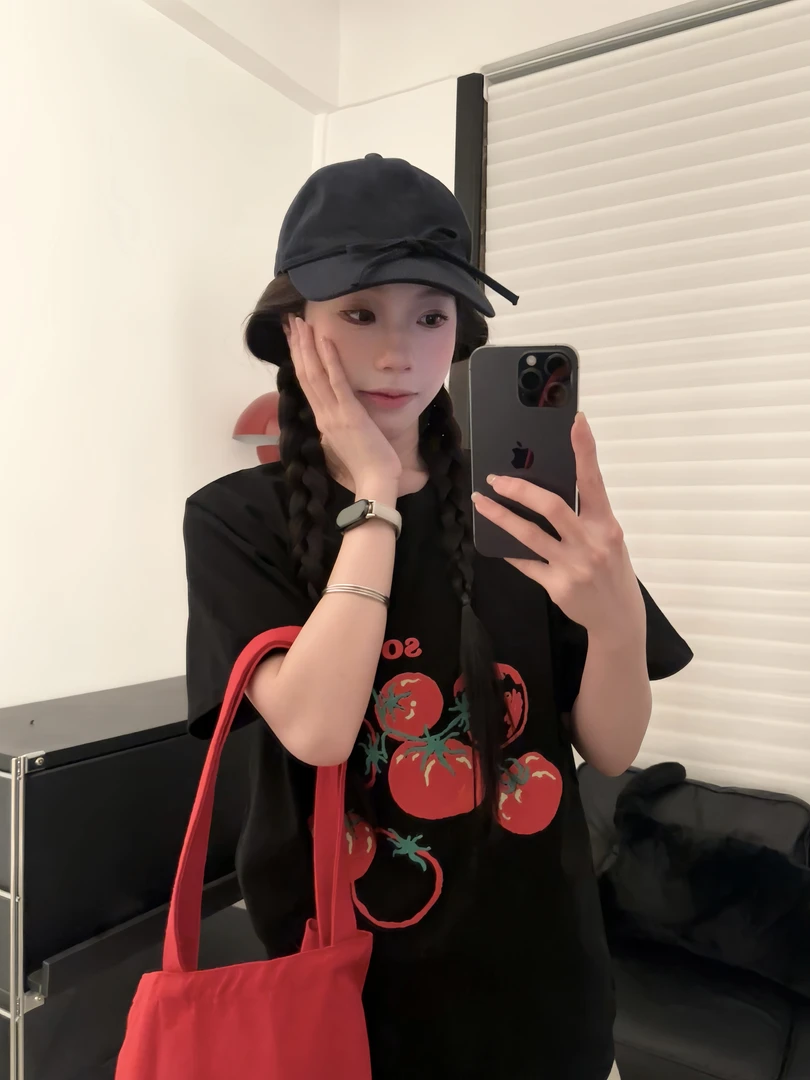 BèBè 韩系圆领宽松印花短袖T恤番茄设计小众ins黑色上衣纯棉百搭