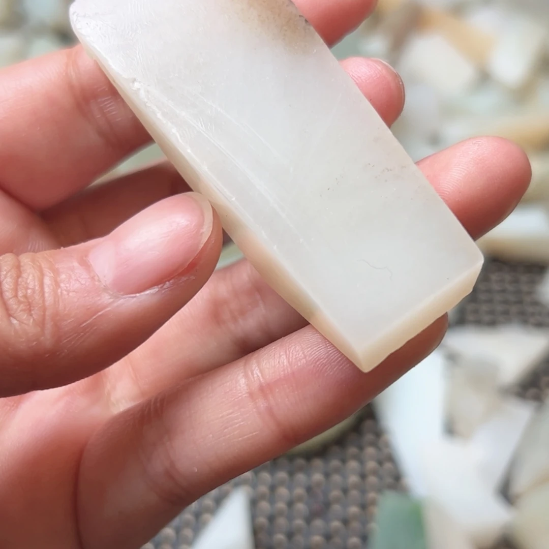 和田玉未镶嵌项链