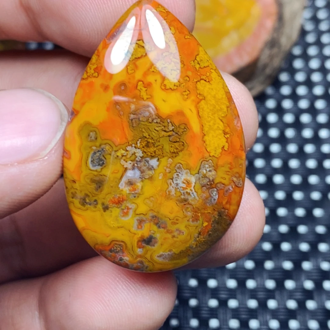 未镶嵌颈饰玛瑙/玉髓如****）