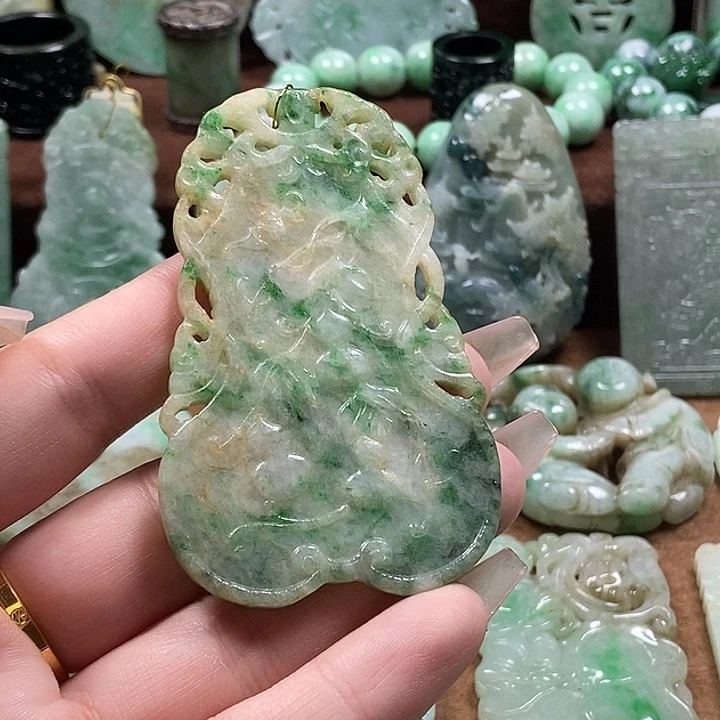 翡翠颈饰未镶嵌000000000000