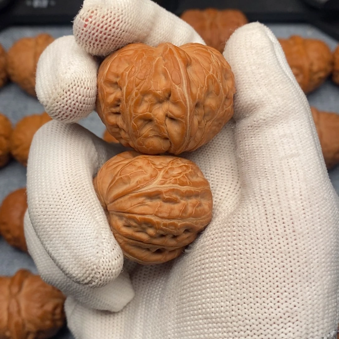 老***狗文玩核桃吊坠元宝