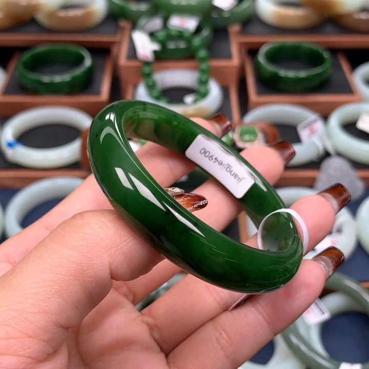 和田玉（碧玉）手镯未镶嵌