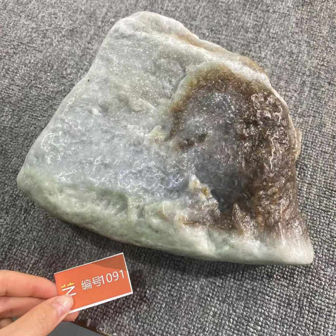 新疆玉料原石发一件编号1091