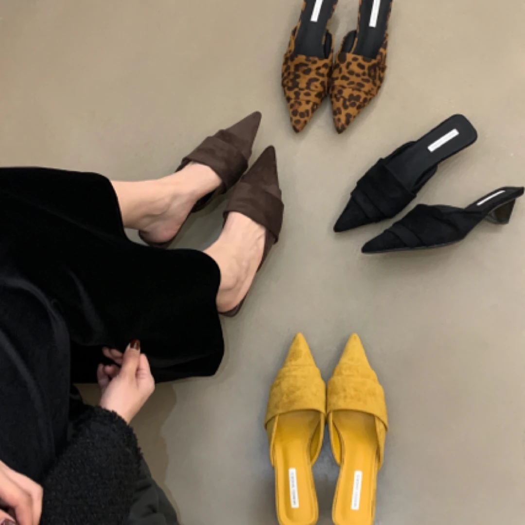 2024秋冬新款小众高级尖头绒面包头粗跟半拖鞋女外穿低跟穆勒凉拖