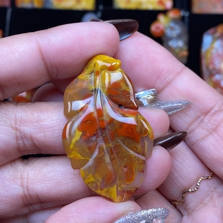 玛瑙/玉髓未镶嵌颈饰