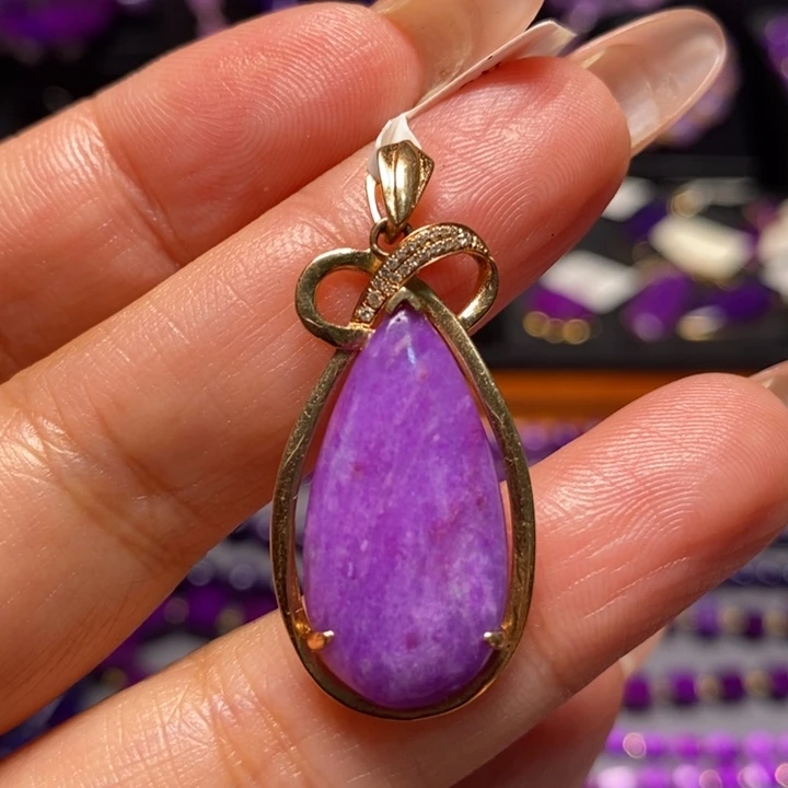 苏纪石（舒俱来）18K金镶嵌吊坠