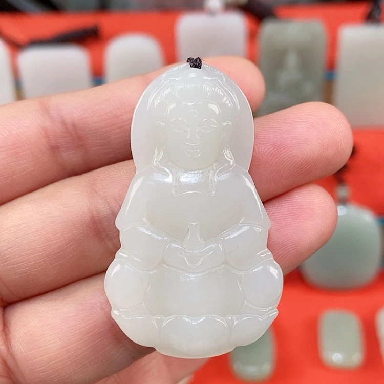 【闪购商品】颈饰未镶嵌和田玉