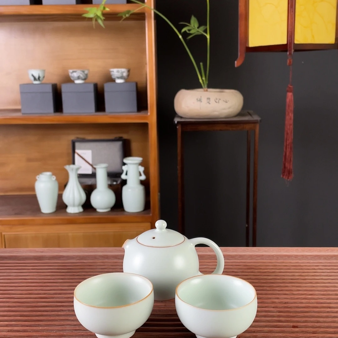 铁***韩经典款的设计风格壶