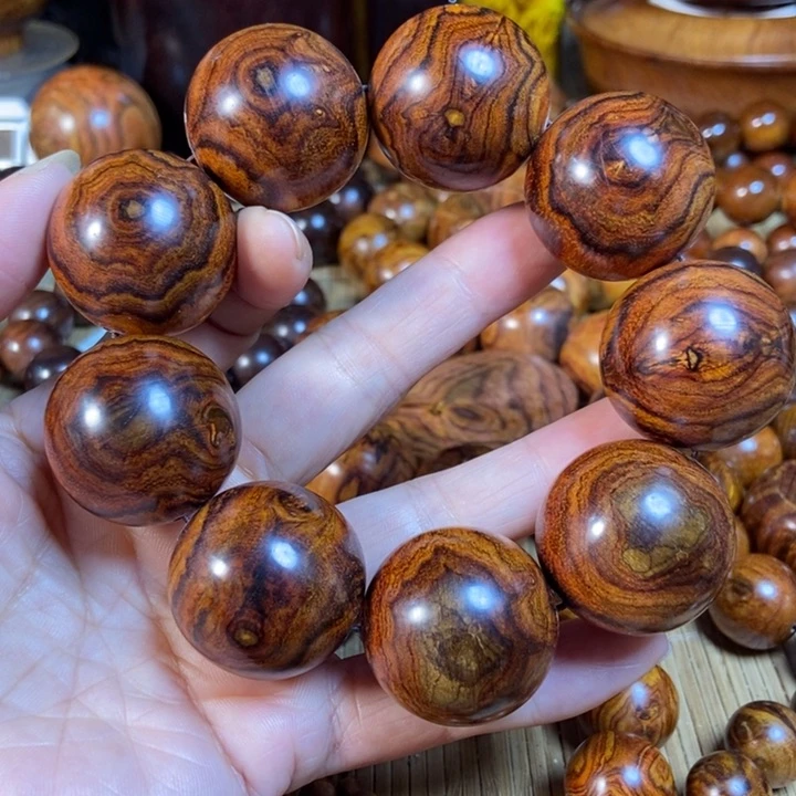 黄花梨/降香黄檀海南黄花梨天眼➕蝴蝶尺寸3.0