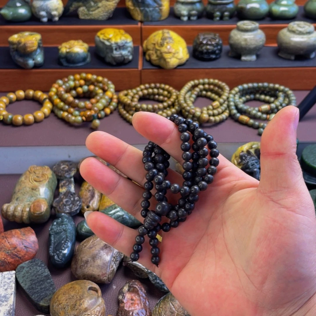 【闪购商品】未镶嵌岫岩河磨玉（透闪石质玉）挂件