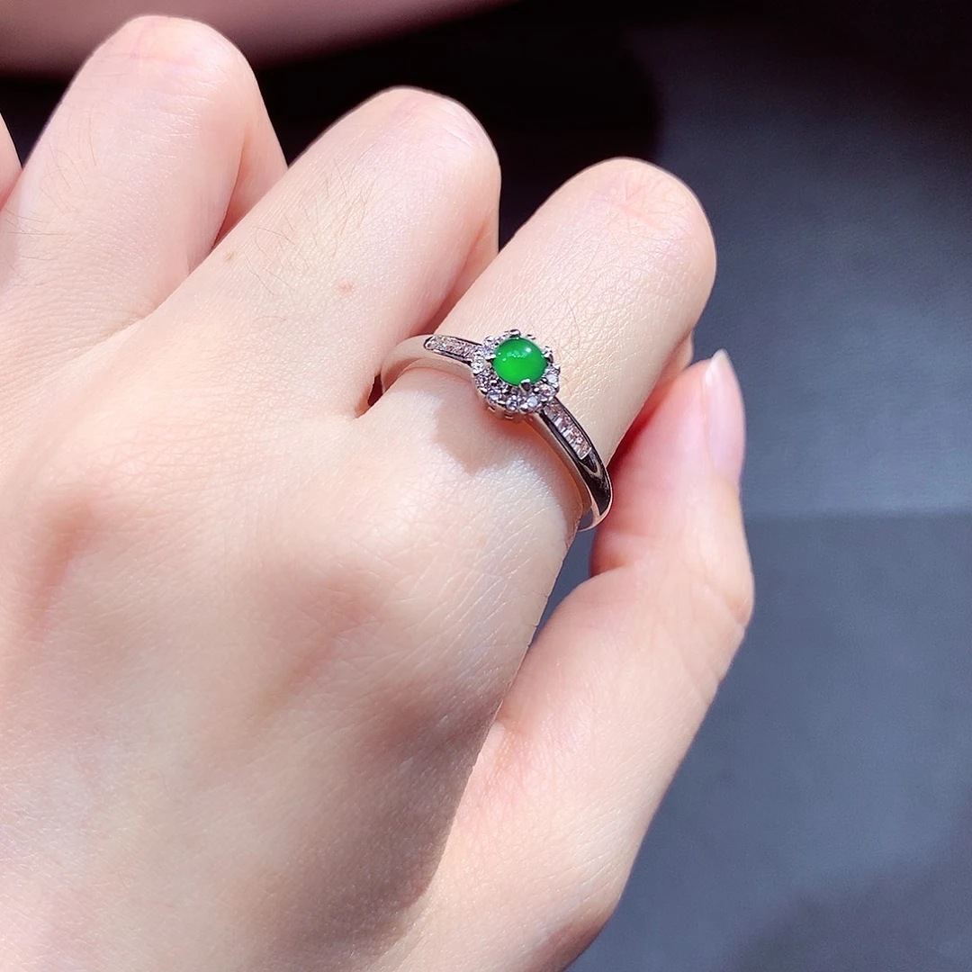 翡翠戒指未镶嵌翡翠