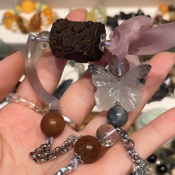 蛇纹石玉合金颈饰