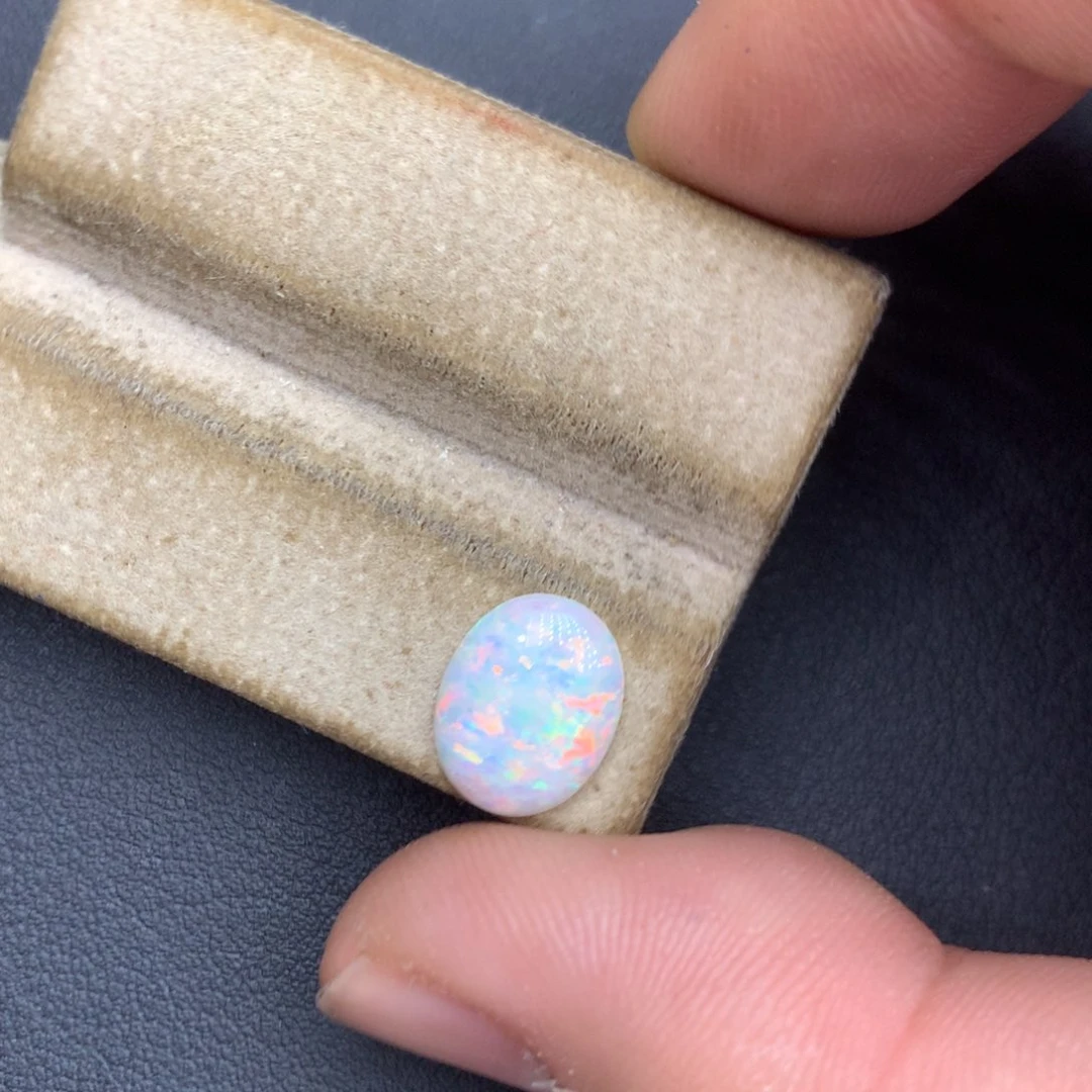 未镶嵌欧泊裸石1.4ct澳大利亚