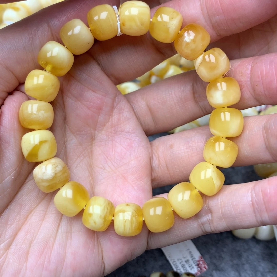 琥珀未镶嵌珠宝奇石11