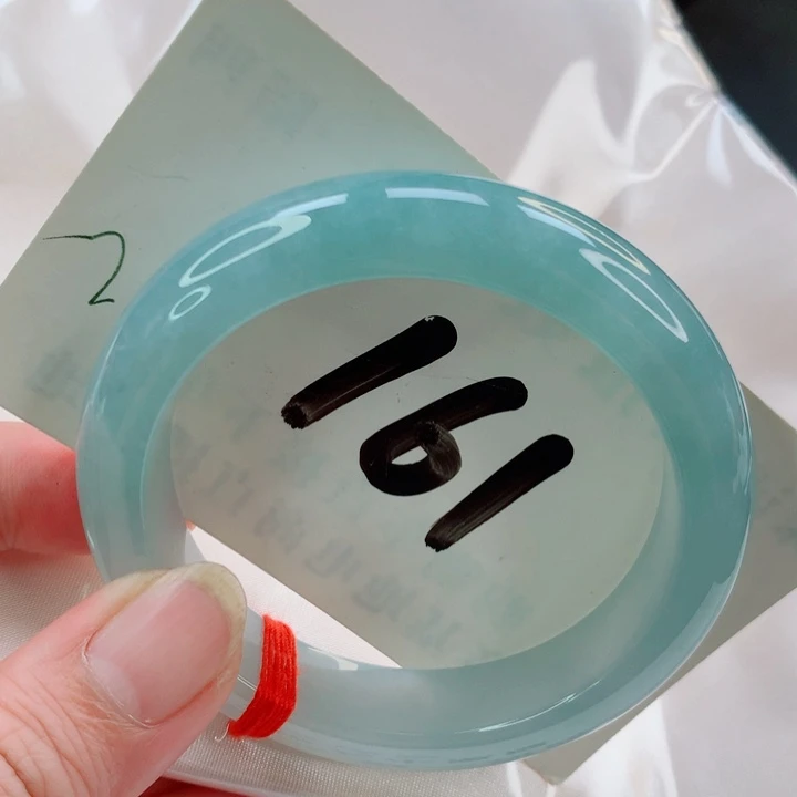 翡翠未镶嵌手镯正