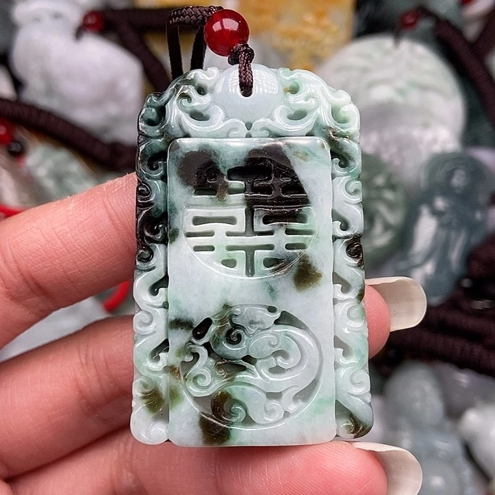 颈饰未镶嵌翡翠翡翠