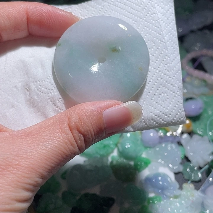 颈饰未镶嵌翡翠天