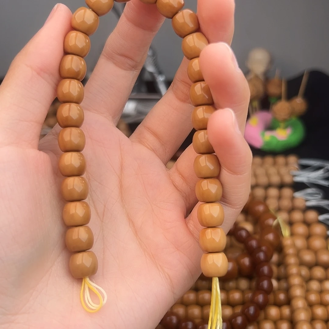 C***C把件猴头核桃微瑕直切9.4/8.4