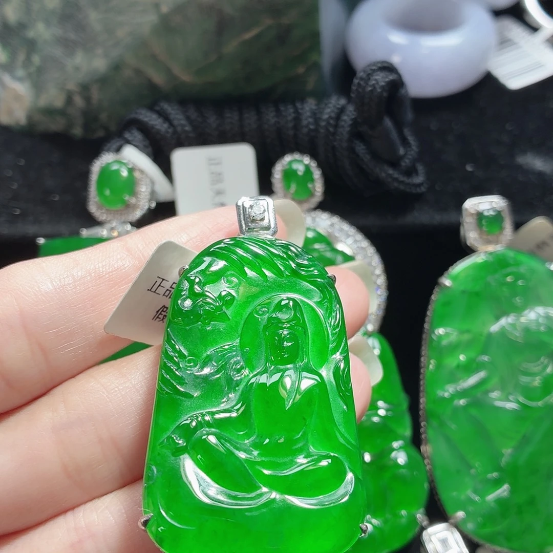 翡翠银S925镶嵌颈饰