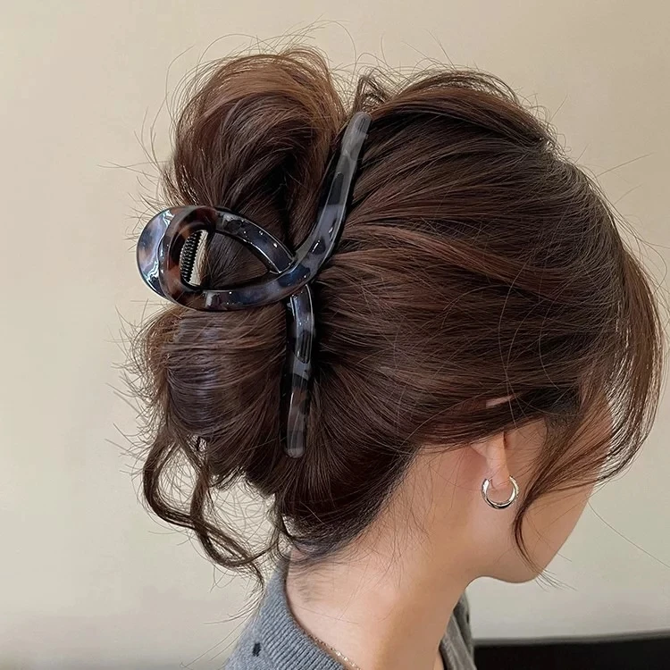 复古豹纹高级感发夹女2025新款后脑勺大号鲨鱼夹抓夹头饰夹子发饰