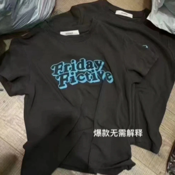 7798韩系简约字母Fri短袖