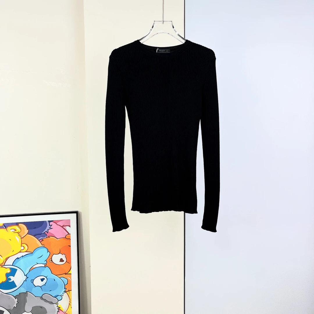 95新 Prada/普拉达 针织上衣/48码/Xspa5422