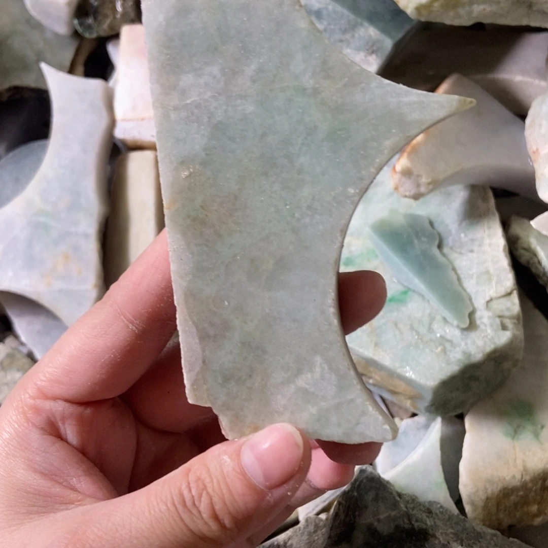 翡翠未镶嵌颈饰天然翡翠