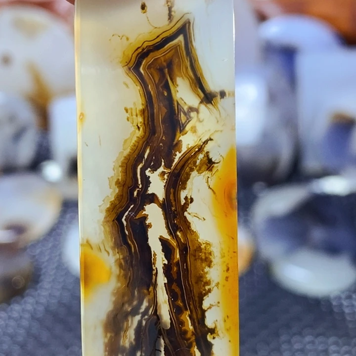 玛瑙/玉髓未镶嵌珠宝半成品