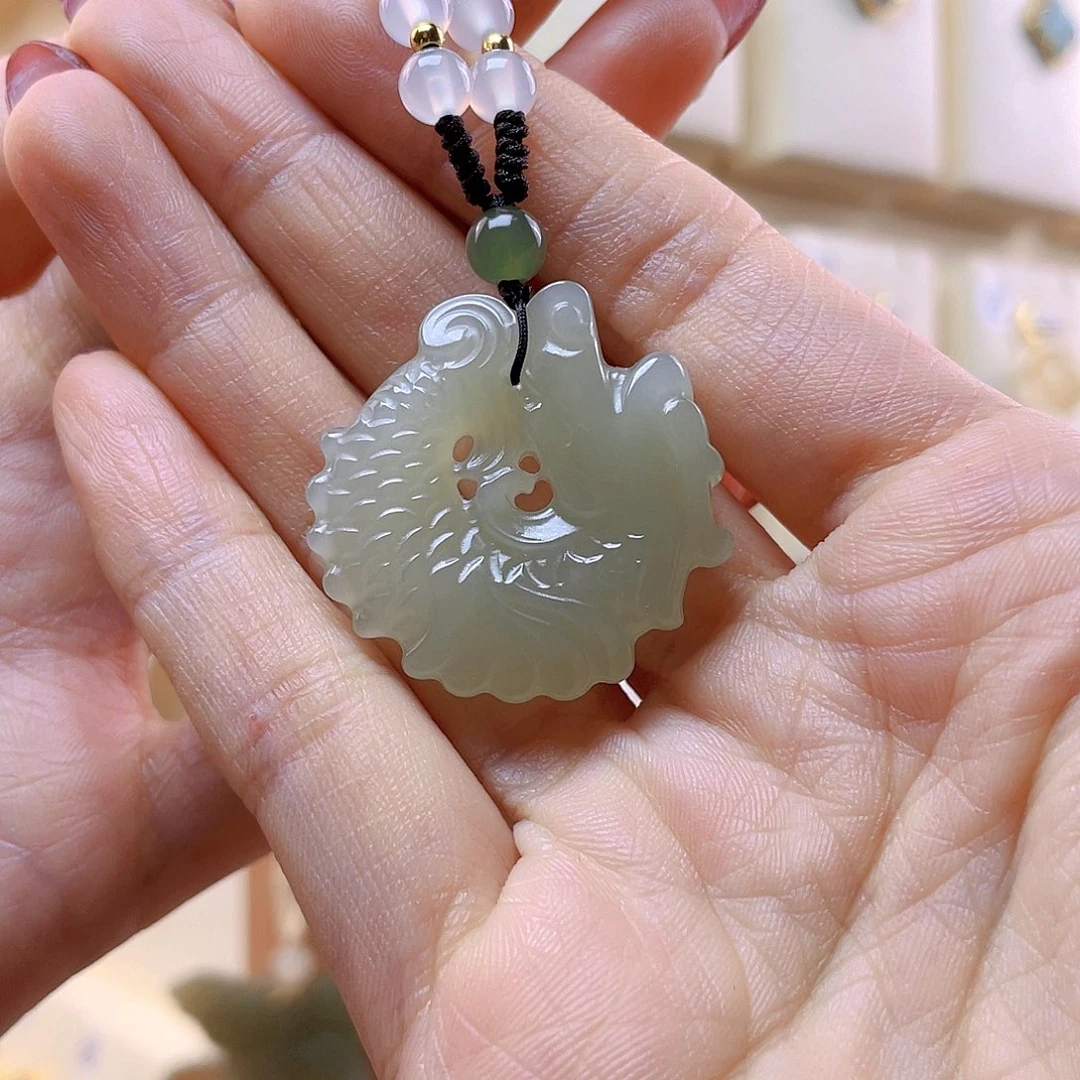 和田玉吊坠(赠链)未镶嵌艳*