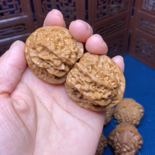 文玩核桃把件磐石39