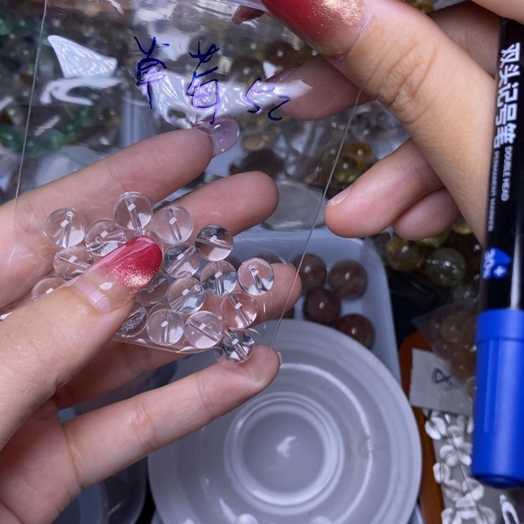邮****手链水晶未镶嵌白水