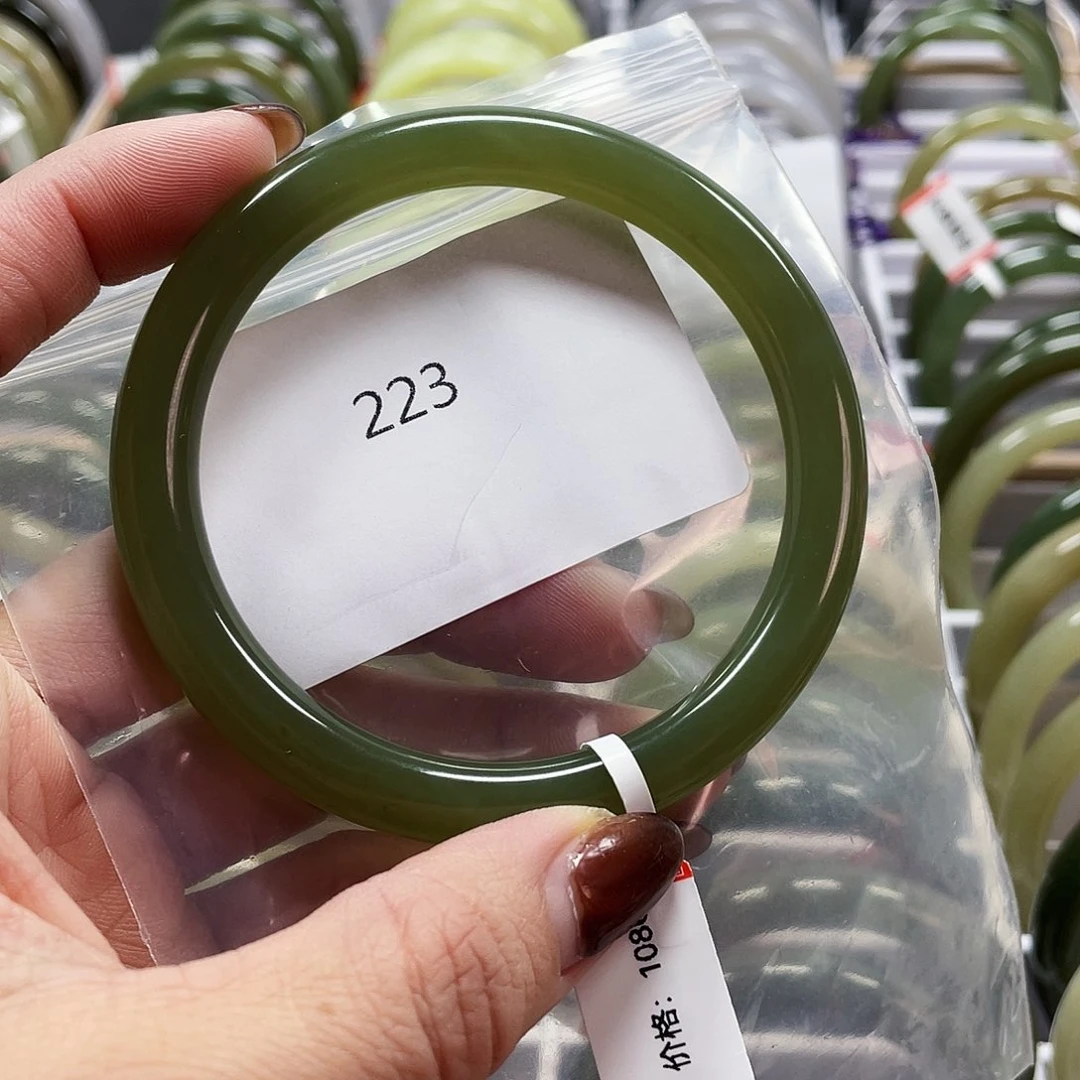 和田玉（糖玉）手镯未镶嵌223-64