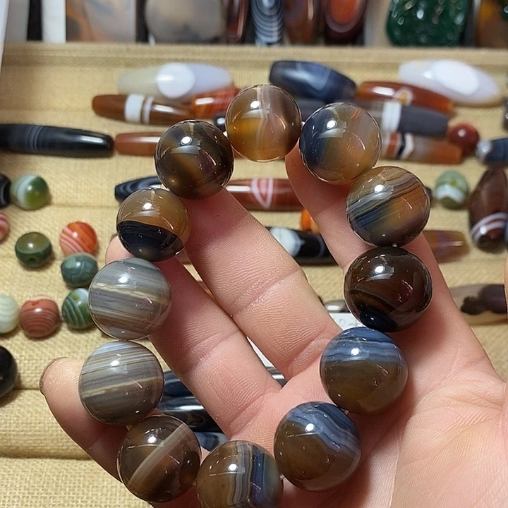 玛瑙/玉髓合金颈饰