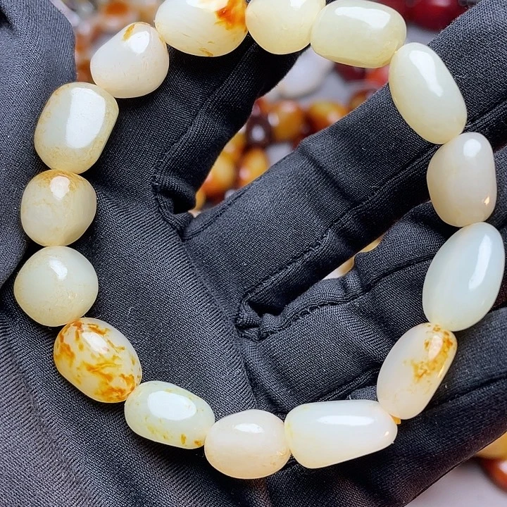 和田玉未镶嵌手链