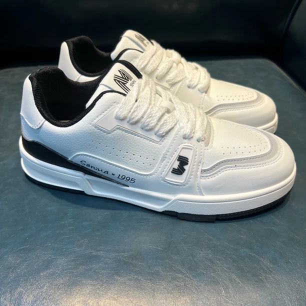 男士百搭时尚休闲板鞋百搭潮流四季潮鞋经典低帮韩版ins透气秋季