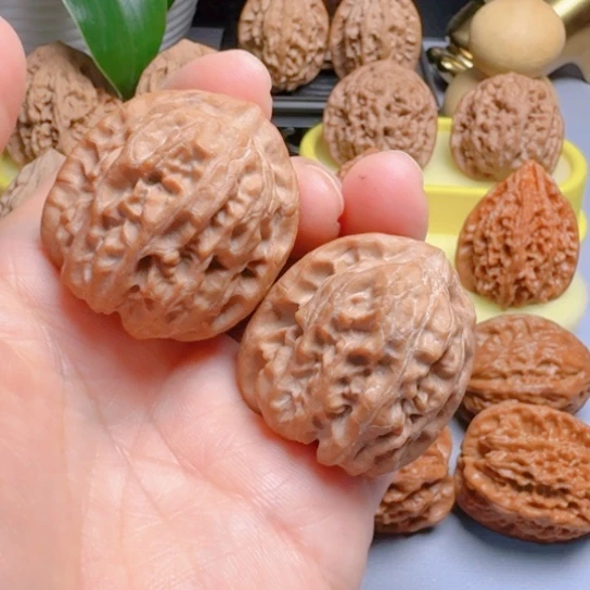 核桃精品靠山王文玩