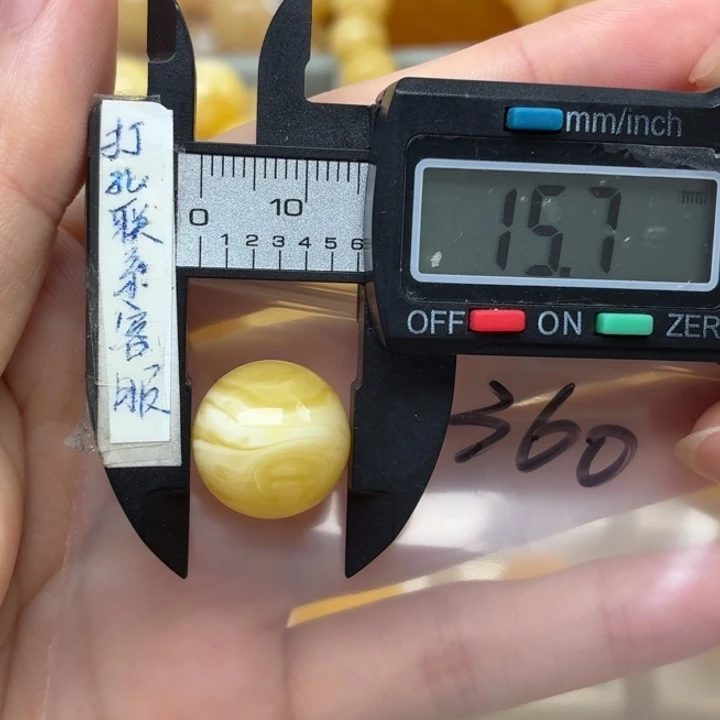 未镶嵌蜜蜡裸石海****食蜜蜡