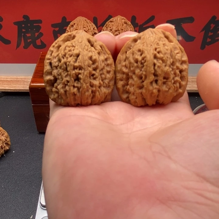 蓝***图文玩核桃把件南疆