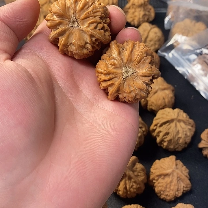 瑞***把件桃核45665445