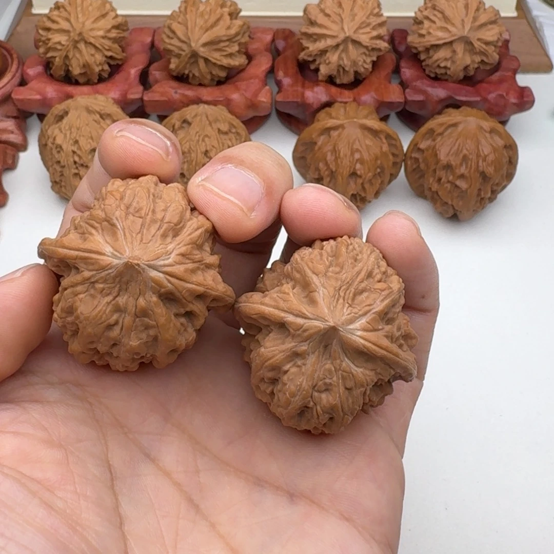 文玩核桃吊坠平谷凹底38