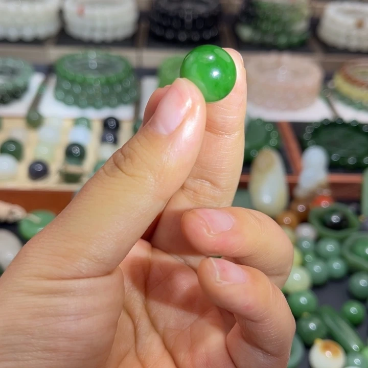 和田玉未镶嵌珠宝半成品卡14白加绿单珠