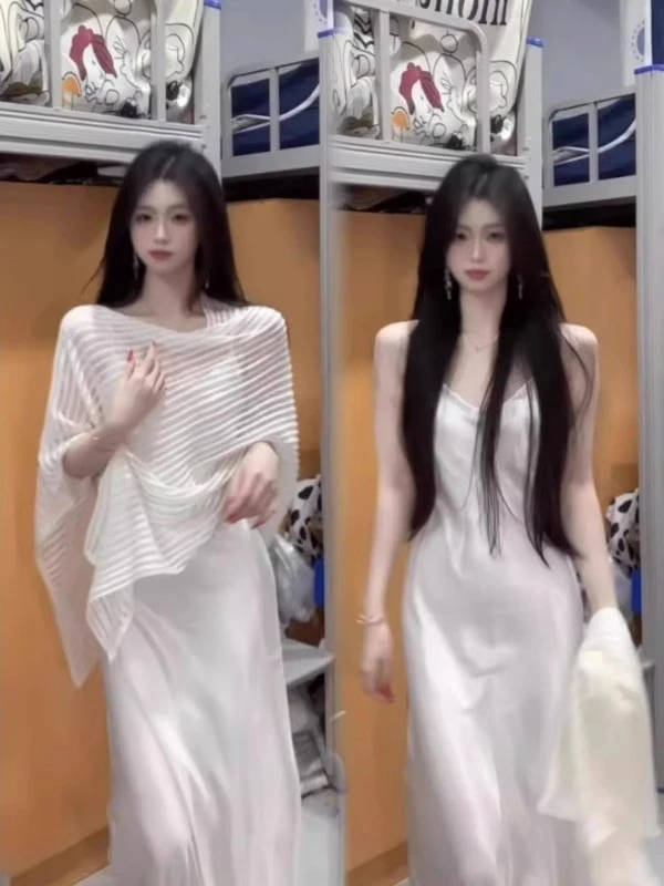 慵懒风气质披肩镂空白色百搭罩衫上衣2025新款夏季外搭针织衫女