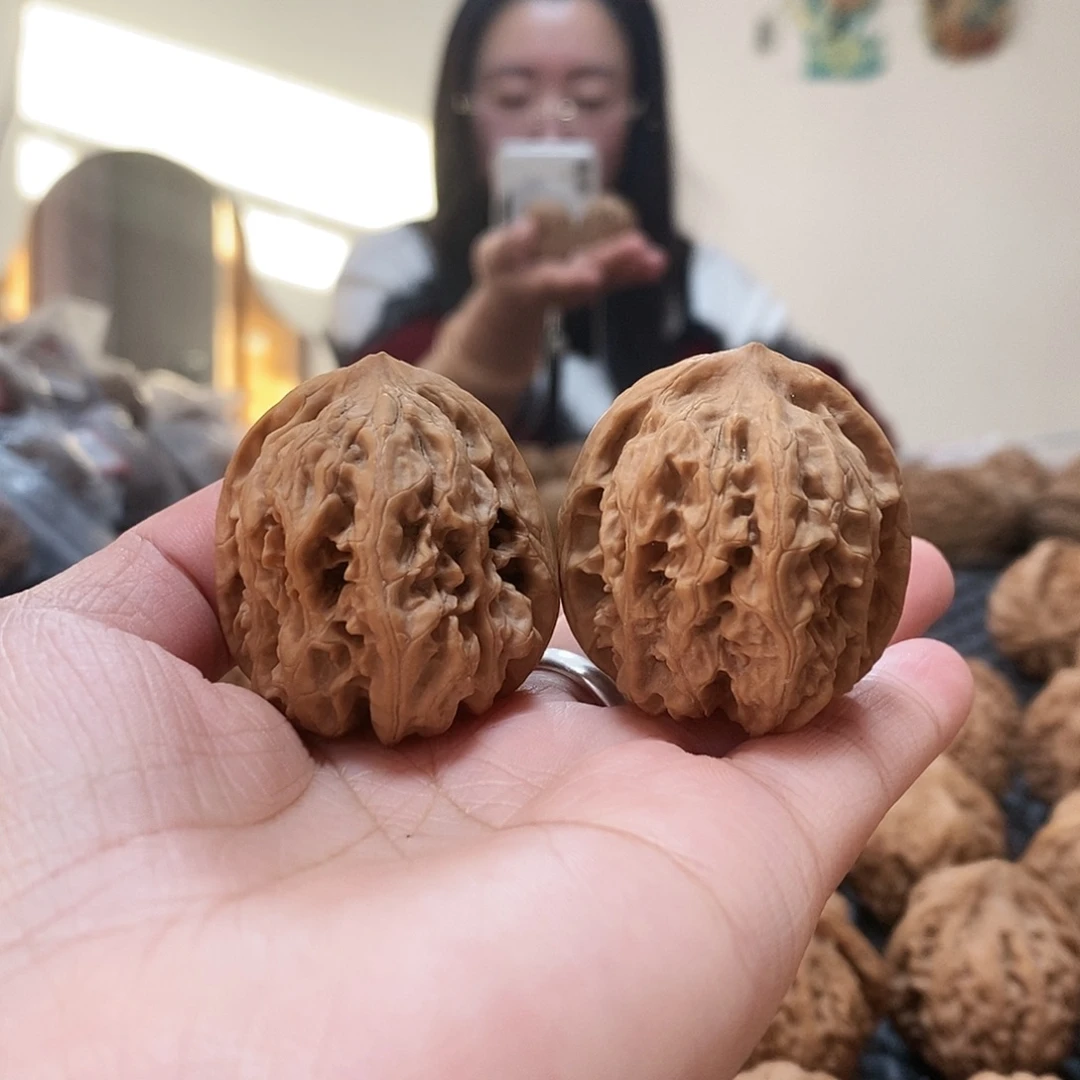 吊坠桃核梨木台36