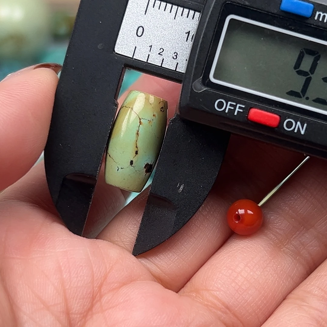 南红玛瑙未镶嵌珠宝奇石