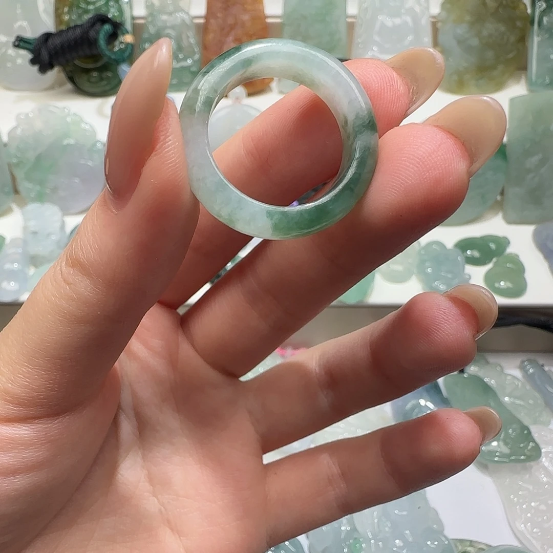 翡翠未镶嵌颈饰天然缅甸翡翠