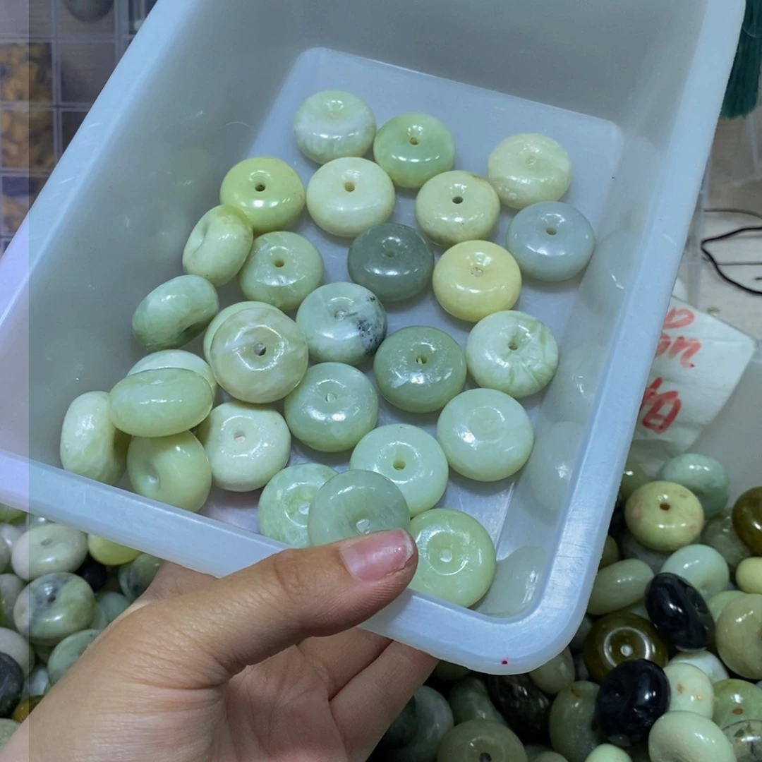 蛇纹石玉未镶嵌毛衣链40