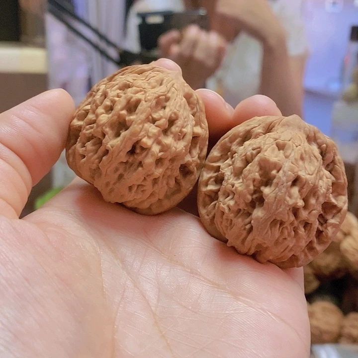 【闪购商品】文玩核桃把件40虎头