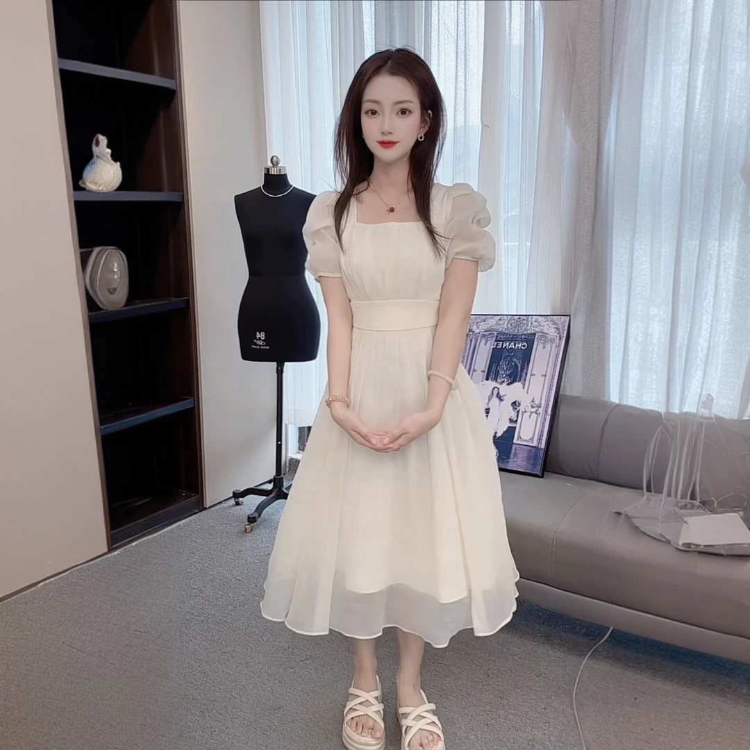 【卿本佳人】小个子方领时尚收腰显瘦法式初恋温柔茶歇女装连衣裙